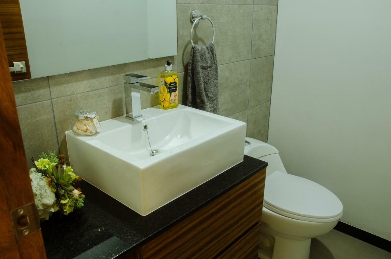 El Refugio Apartment เอนเซนาดา ภายนอก รูปภาพ