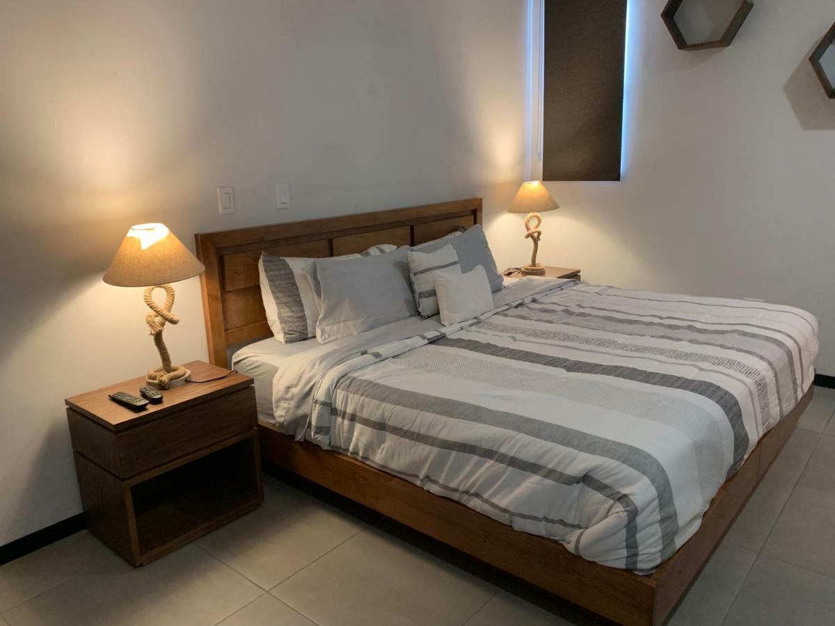 El Refugio Apartment เอนเซนาดา ภายนอก รูปภาพ