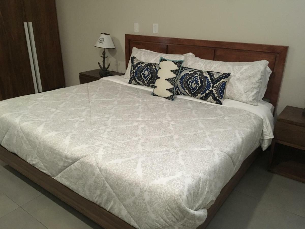 El Refugio Apartment เอนเซนาดา ภายนอก รูปภาพ